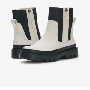 VINCE CAMUTO &quot;KASKONA&quot; COCONUT CREA/ WHITE LEATHER LUG SOLE PLATFORM BOOTIE🆕