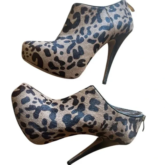 Vince Camuto Leopard Print Calf Hair Platform Ankle Bootie Stiletto Heels