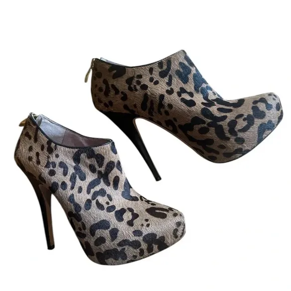 Vince Camuto Leopard Print Calf Hair Platform Ankle Bootie Stiletto Heels