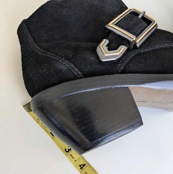 Vince Camuto Suede Ashena Ankle Boot Black Suede Mixed Metal Buckle - sz 10