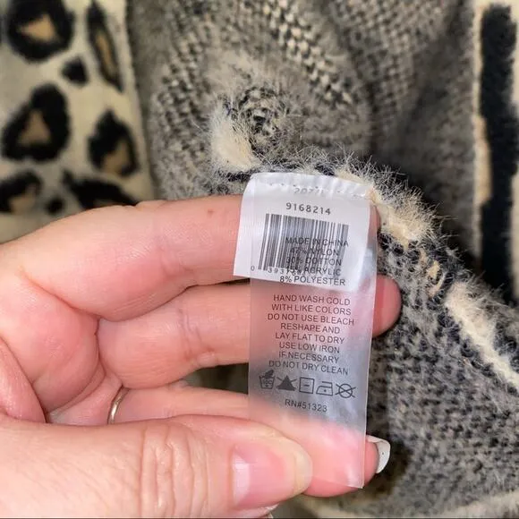 Vince Camuto Womens Cardigan Sweater Size Large leopard cheetah animal print