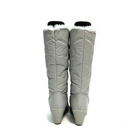 Vintage 1970s gray nylon zip front faux fur lined knee high winter snow boots