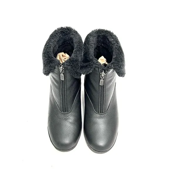 Vintage 1980s black pebble leather faux fur fold over zip front wedge snow boots