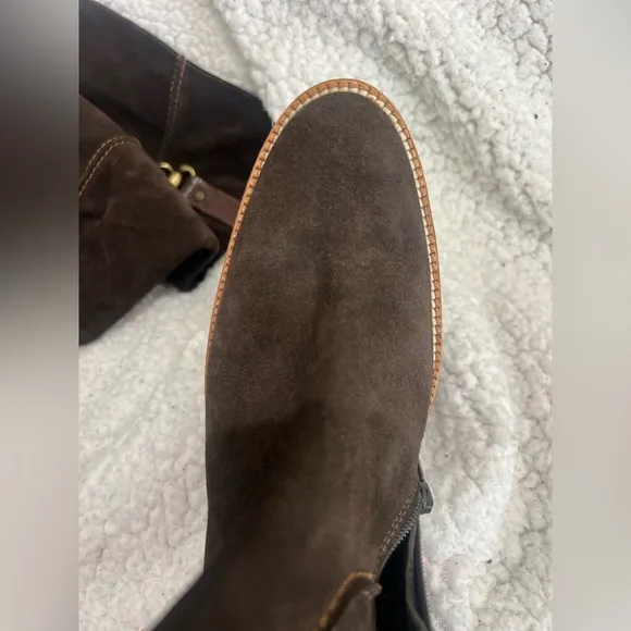 Vintage Brown leather upper boots size 9.5 to 10 fits very good condition