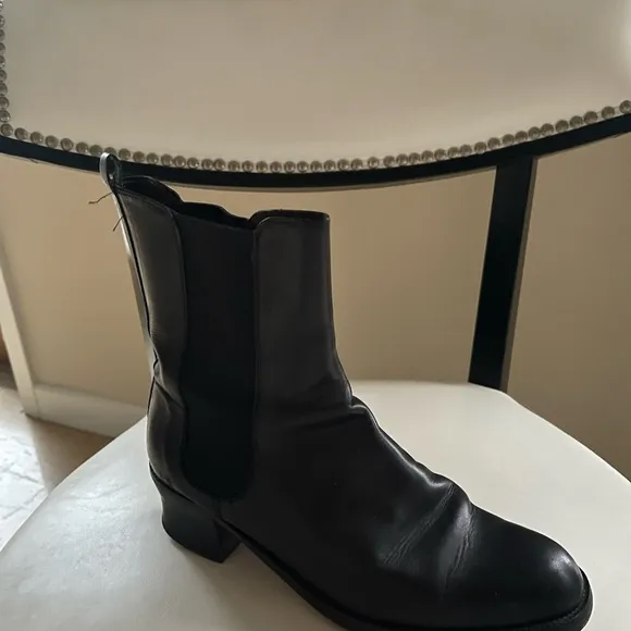 VINTAGE GUESS SHORT BOOTS