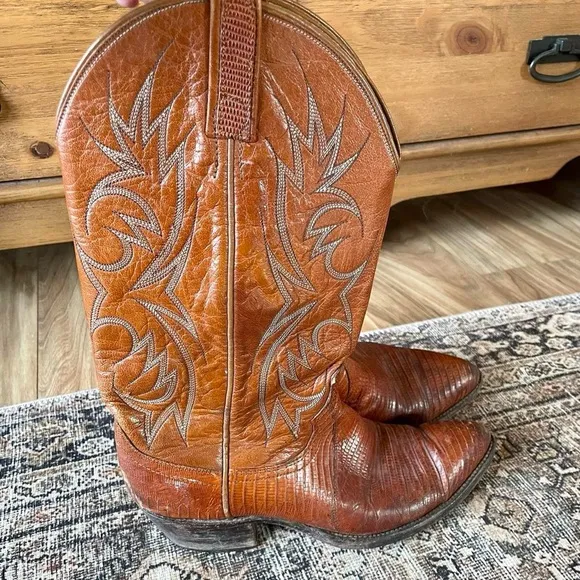 Vintage Leather Embroidered Snake Embossed Cowboy Western Boots in Cognac