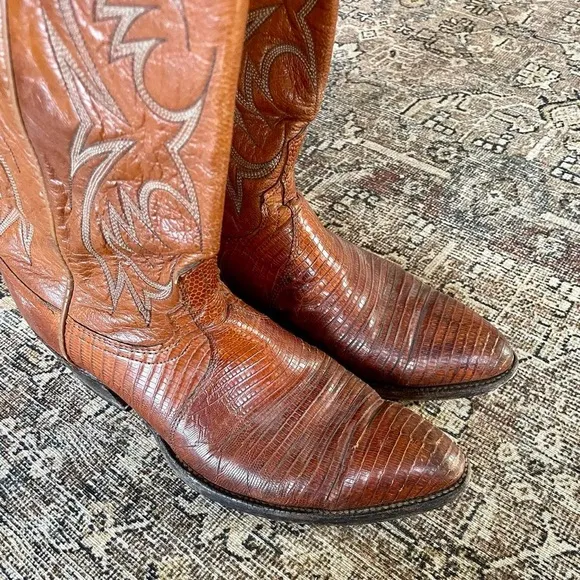 Vintage Leather Embroidered Snake Embossed Cowboy Western Boots in Cognac