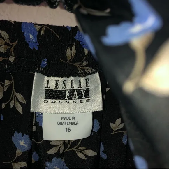 Vintage Leslie Fay Black/Blue Floral Pleated Maxi A-Line Skirt