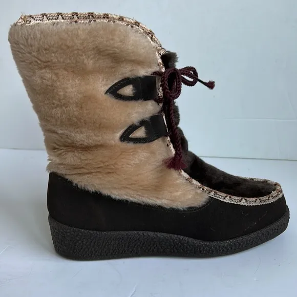 Vintage Snowland brown sherpa faux fur wedge lace up snow winter boots boho