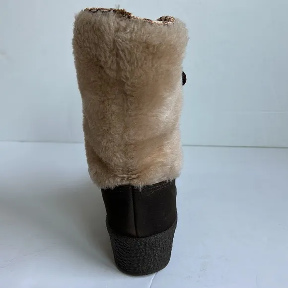 Vintage Snowland brown sherpa faux fur wedge lace up snow winter boots boho