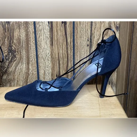 Vintage STUART WEITZMAN black Lace Up Strappy Pointy Toe Heels Shoes Sz 9 EUC