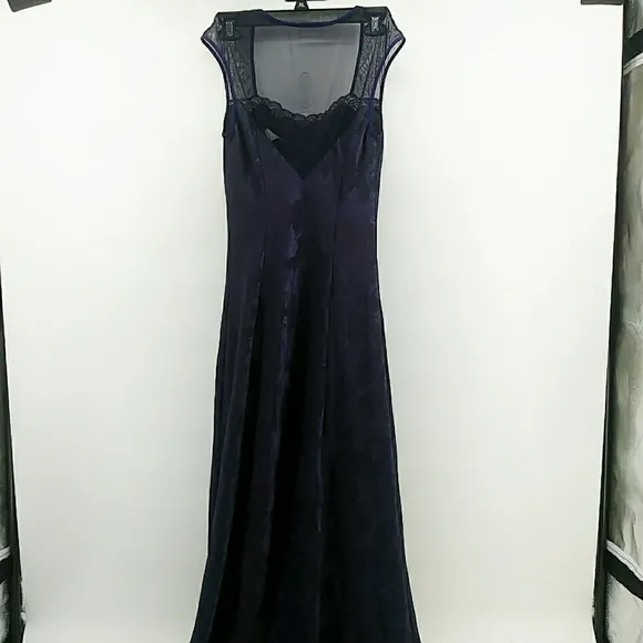 Vintage Victoria Secret Gold Label Plum Lingerie Long Slip Lace Dress Style Y2K
