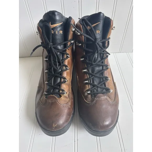 vintage Y2K brown Nike ACG hiking walking boots leather sport lace up 9.5 M