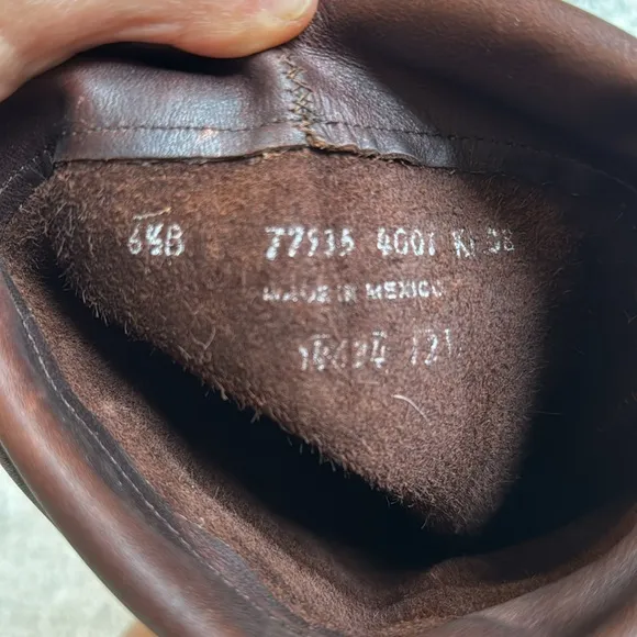 Vintage Y2K Frye over the knee slouchy brown leather riding boots. 6.5