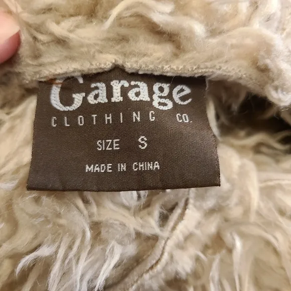 Vintage Y2K GARAGE Size Small Tan Shaggy Faux Fur Lined Hooded Vest Toggles