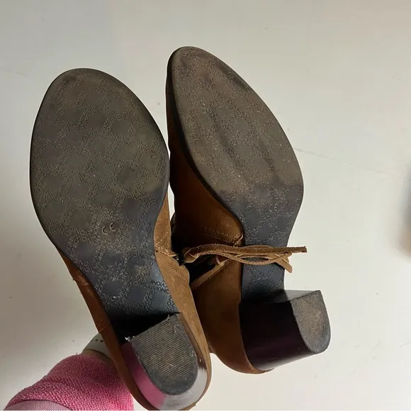 VIONIC- Brown Water Resistant Nubuck Leather Raina Ankle Boots Zip