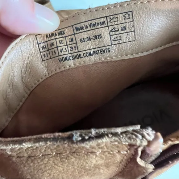 VIONIC- Brown Water Resistant Nubuck Leather Raina Ankle Boots Zip