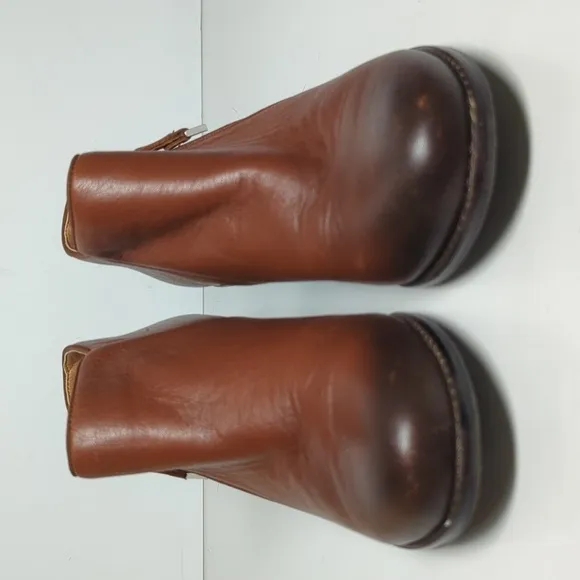 Vionic Jolene boots/ booties woman's size 6.5