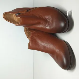 Vionic Jolene boots/ booties woman's size 6.5