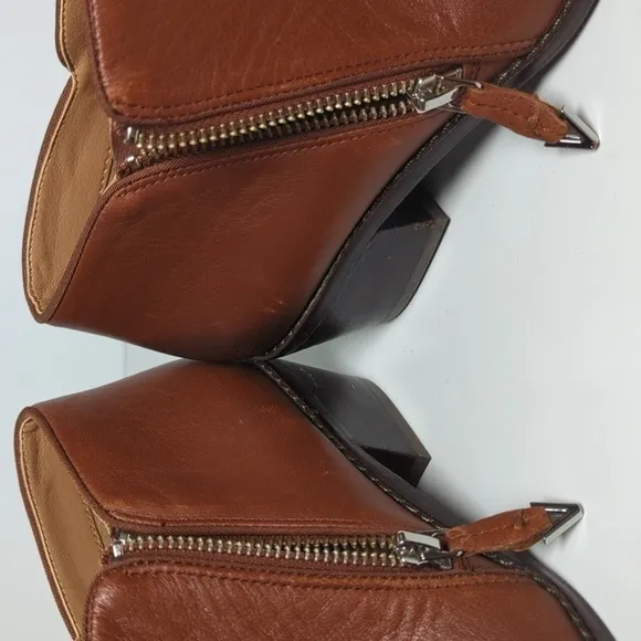Vionic Jolene boots/ booties woman's size 6.5