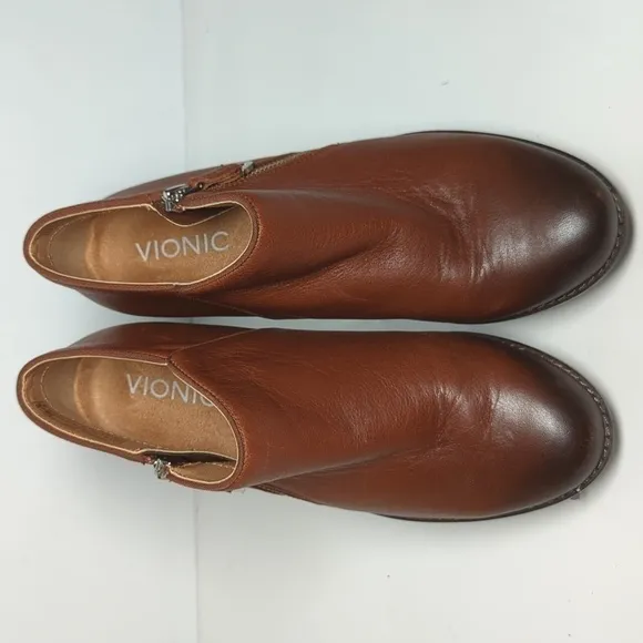 Vionic Jolene boots/ booties woman's size 6.5