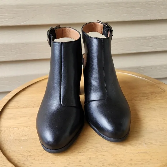Vionic Lacey open heels booties shoes