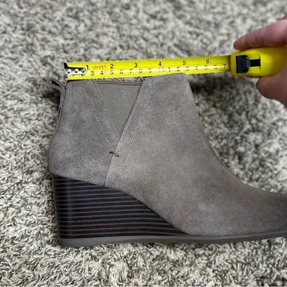 Vionic Paloma Wedge Ankle Boots Suede with Concealed Orthotic Arch Support 9.5​