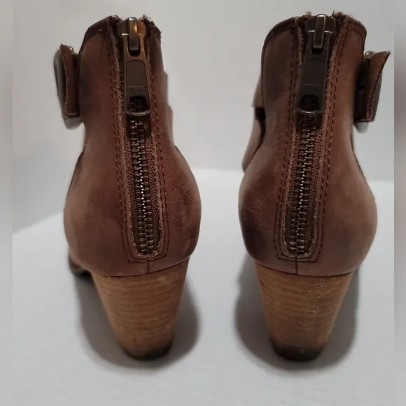 Vionic Rory Heeled Bootie Ankle Boots 8 Dark Brown Waxed Leather