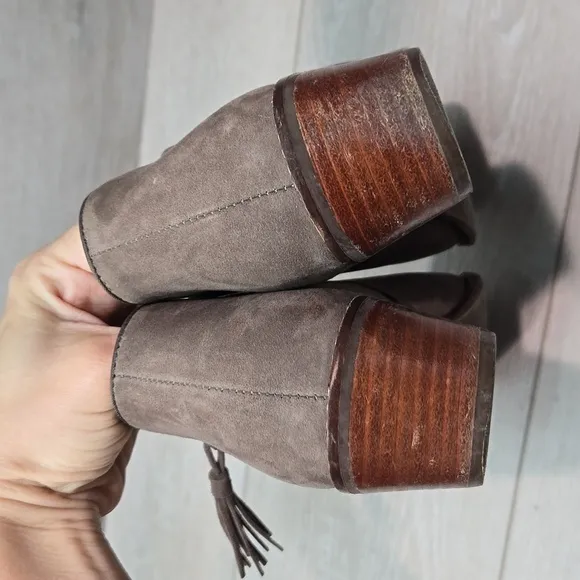Vionic Women Serena Leather Heels Boots shoes sz 6.5
