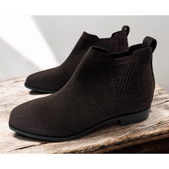 VIVAIA Ryan Pro Water Resistant Stretch Bootie Dk Chocolate Ankle Boots 36 US 6