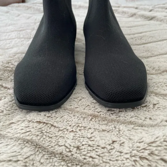 Vivaia Slip-On Square-Toe Ankle Chelsea Boots (Ryan Slip-On)