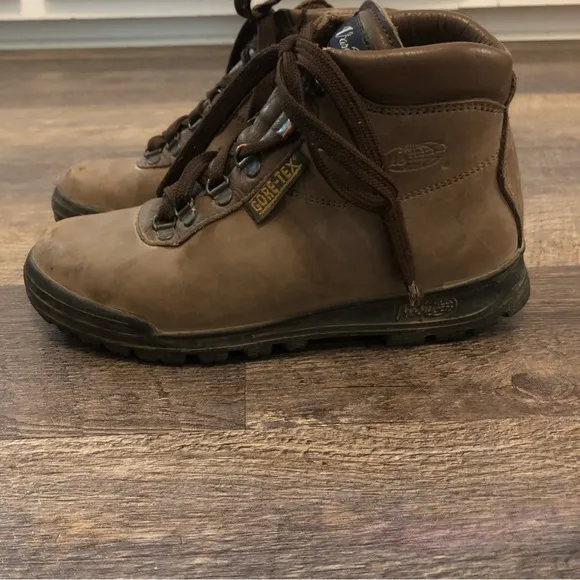 VTG Vasque Skywalk GoreTex Sundowner Hiking Boots