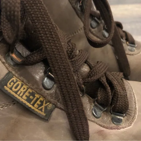 VTG Vasque Skywalk GoreTex Sundowner Hiking Boots