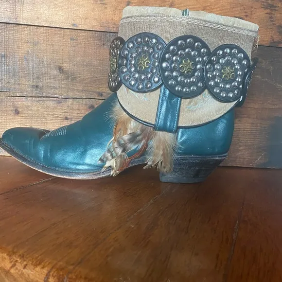 Western cowboy boots upcycled green women’s size 10