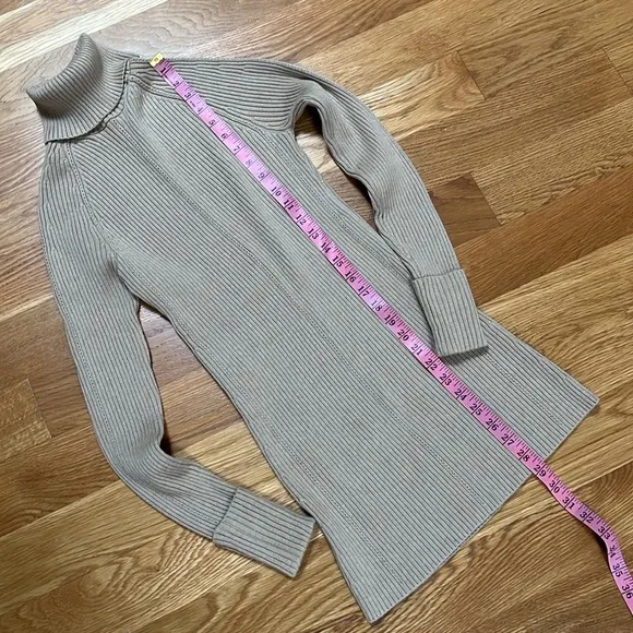 WHBM Pointelle Turtleneck Tunic in Cashmere Blend