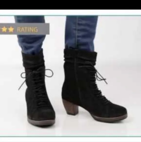 Wolky lace up suede boot dhofar size 38/7