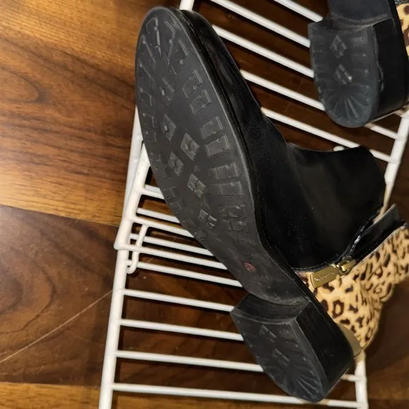 WOMANS BLONDO BLACK LEATHER AND LEOPARD BOOTIES SHORT BOOTS 10 M