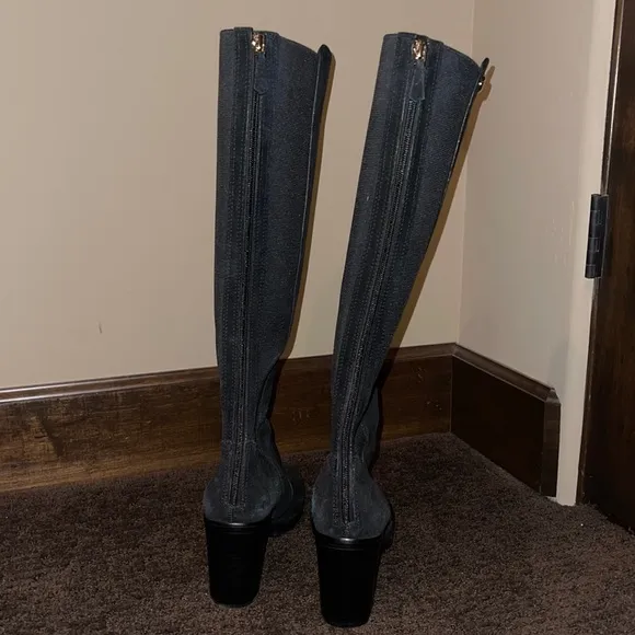 Women long suede boots