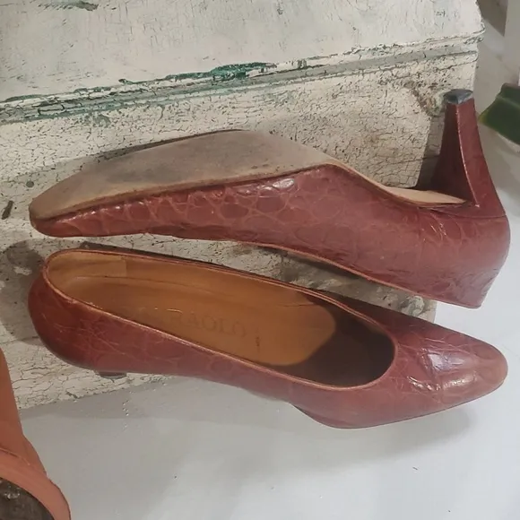 **WOMEN Maraolo Italy  Brown Alligator Leather Pumps Heels Shoes sz 9.5