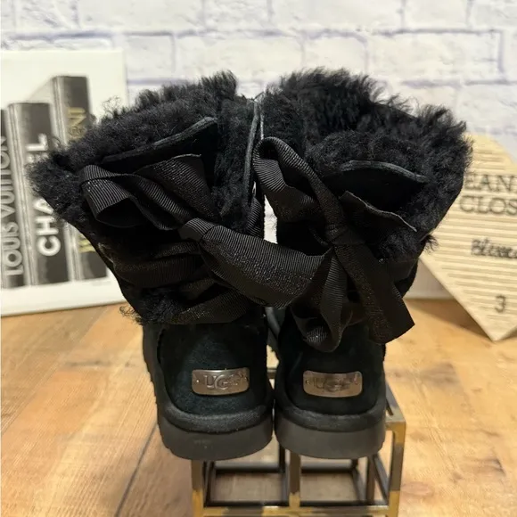 Women's Black Shearling Boots