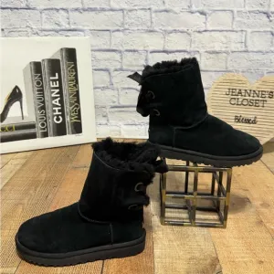 Women's Black Shearling Boots