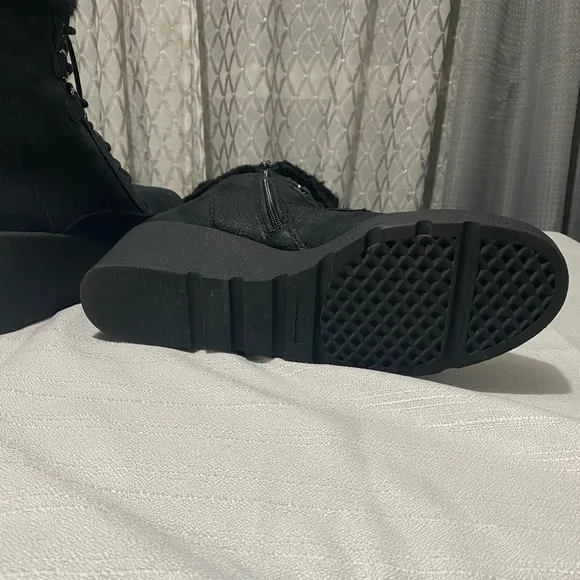 Women's Black Wedge Boots with faux fur like new