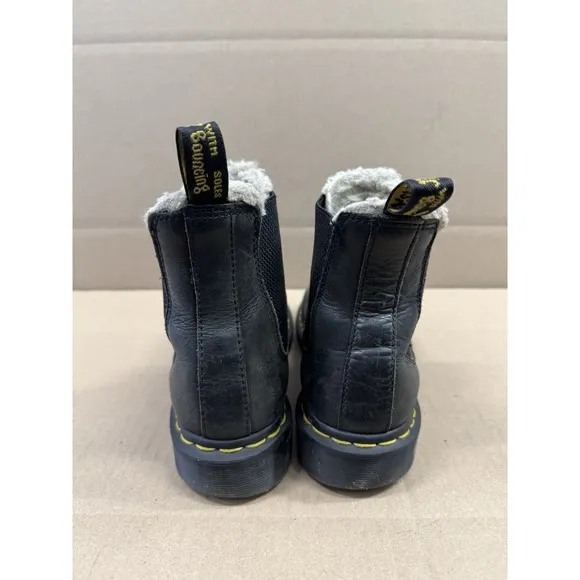 Womens Dr. Martens LEONORE 2976 Faux Fur Lined Black Chelsea Boots Size 7