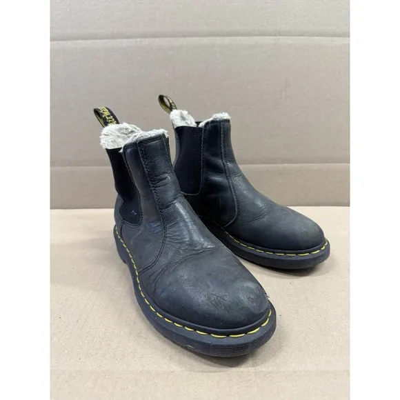 Womens Dr. Martens LEONORE 2976 Faux Fur Lined Black Chelsea Boots Size 7