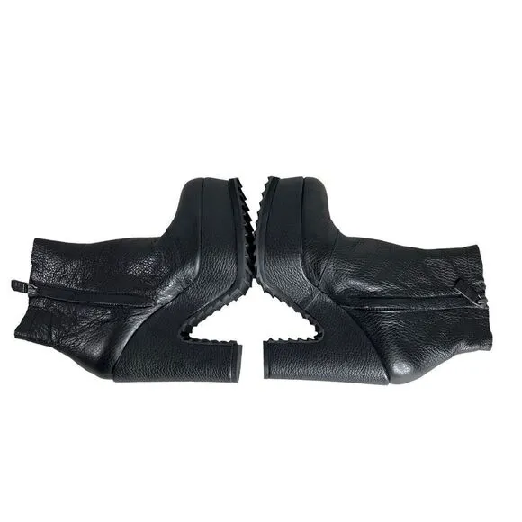 Women's Just Cavalli Platform Ankle Boots Shoes Heels Size 7.5  38 Black Leather