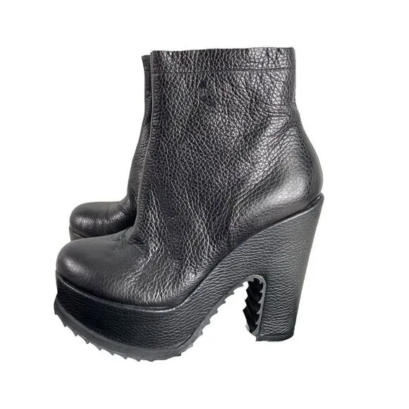 Women's Just Cavalli Platform Ankle Boots Shoes Heels Size 7.5  38 Black Leather