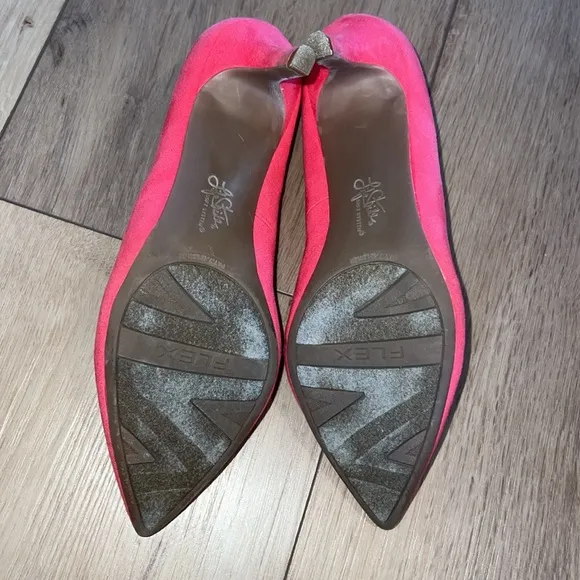 Women's pink Suede Heels