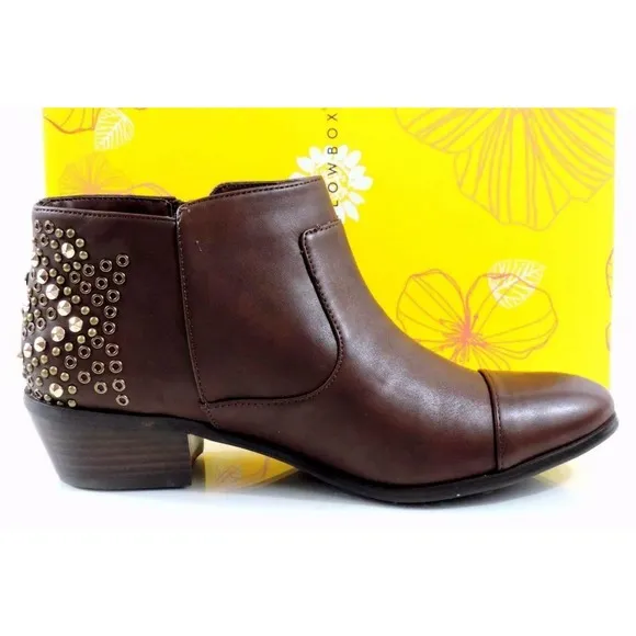 Women's Shoes Yellow Box OAK Ankle Boots Booties Studded Zip Brown Size 8.5