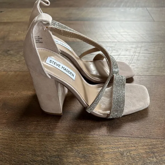 Women's Steve Madden Beige Heels Size 7