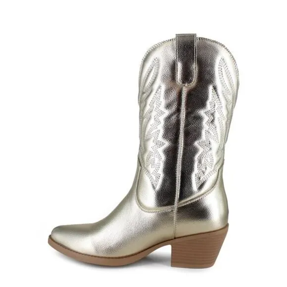Women's Western-Inspired Dolly Cowboy Boot: Trendy Style for Every Occasion